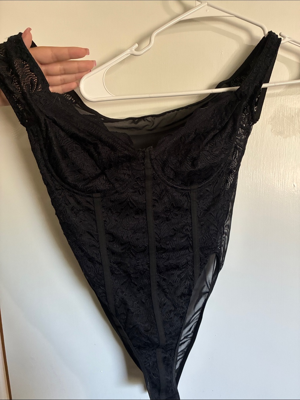 SHEIN Black Lace Underwire Shaping Bodysuit
